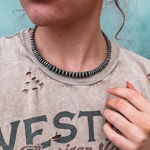 Navajo pearl choker