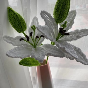 Crochet Lily, Handmade knitted Flowers, Knitted Lily, Crocheted Flowers, Lily Flowers, Home Decor, Gift,Flowers Gift, Birthday Present