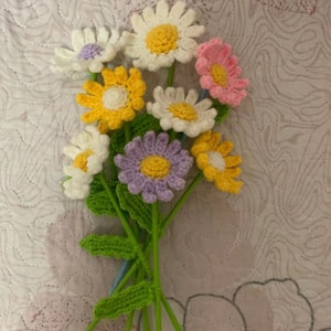 Crochet  daisy, Set of 8, Handmade knitted Flowers, Knitted  daisy,  Daisy Bouquet, Crocheted Flowers, Home Decor, Gift,Flowers Gift