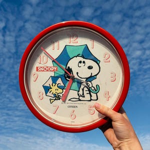 Snoopy wall clock