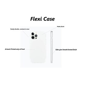 Op de afbeelding: Een witte telefoonhoes met een matte afwerking. De hoes is flexibel en scheurbestendig. De afbeelding is alleen aan de voorkant van de hoes gedrukt. De zijkanten van de hoes hebben een gladde, matte afwerking.