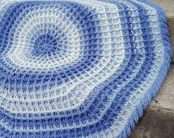 Round Waffle Stitch Baby Blanket