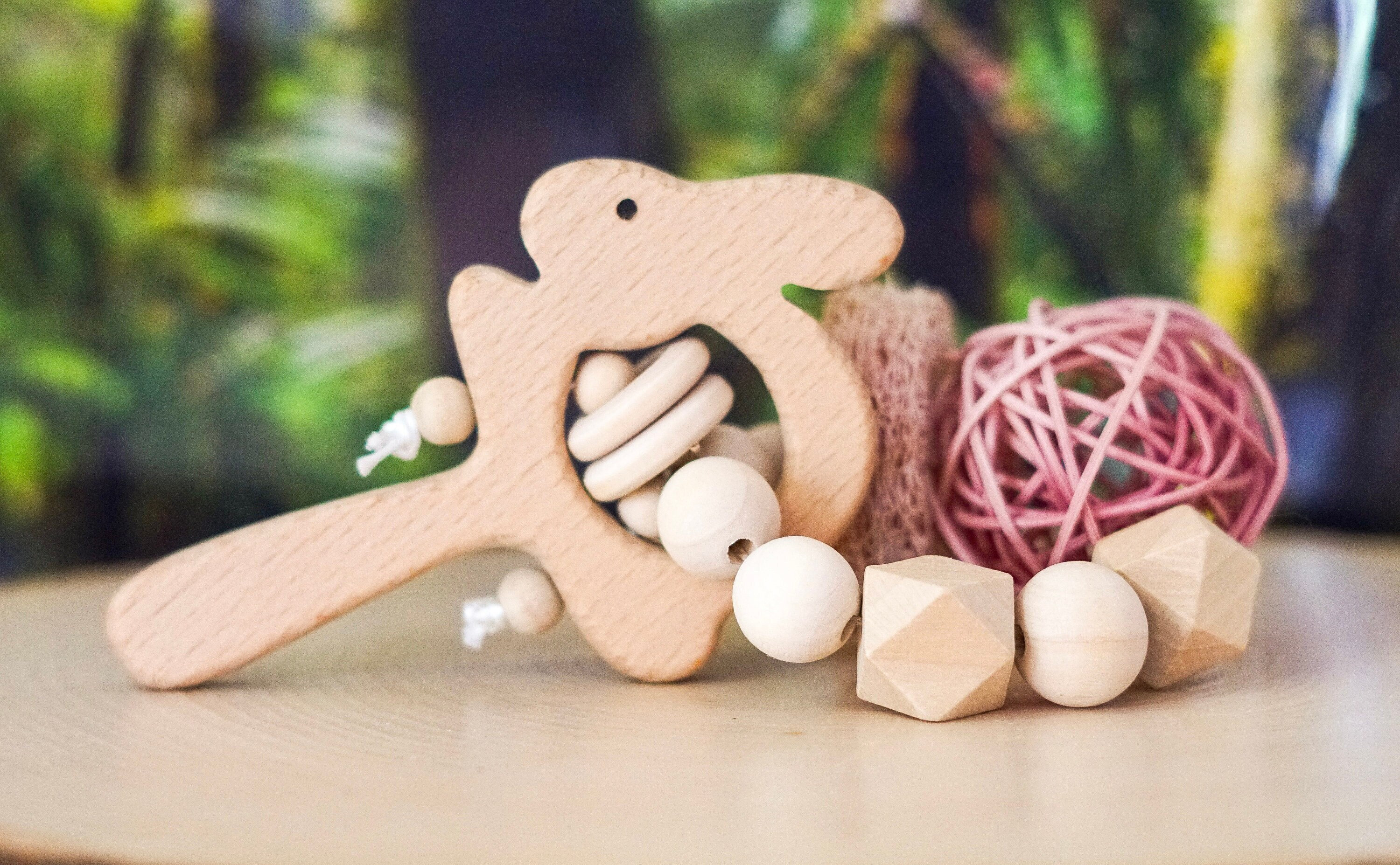 Wooden Large Bunny Chew Toy with Handle | Boredom Breaker for Hamsters, Bunnies, Rabbits, Guinea Pigs, Rats, Mice, Gerbils