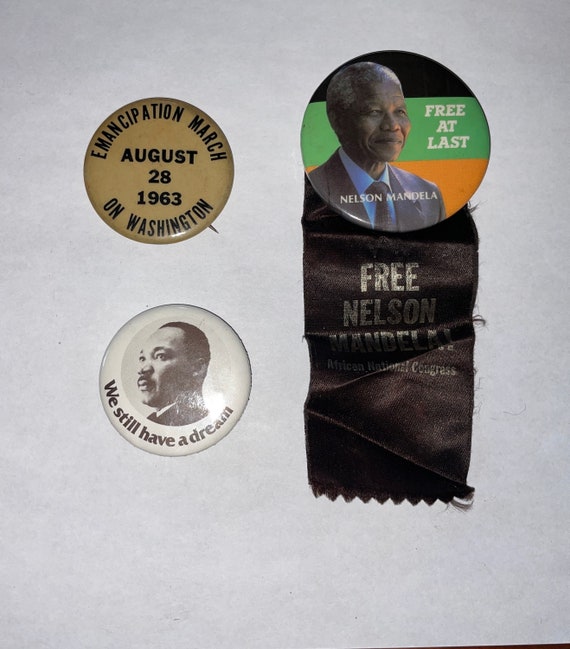 Pinback Button Collections - image 1