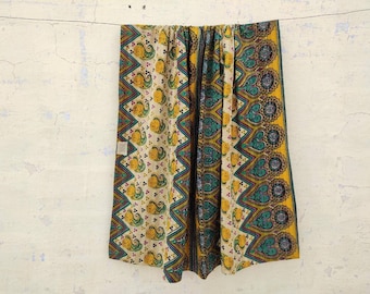 Vintage sari  Kantha Quilt Indian kantha blanket and throw, Bedspread Reversible Kantha Throw Hand stitched Quilt Indian Quilt Handmade