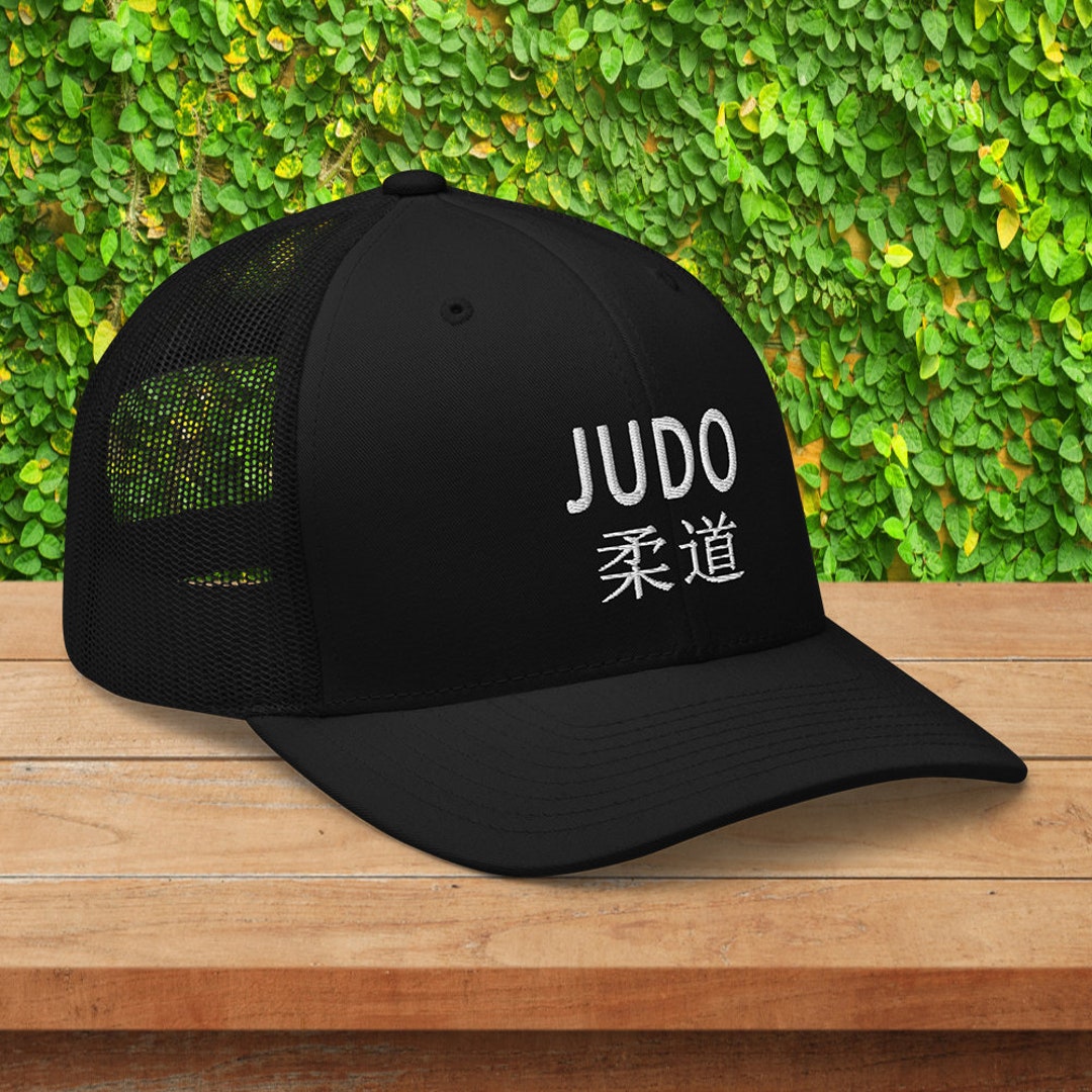 Judo Trucker Cap, Embroidered Judo Hat Retro Style, Judoka Gift