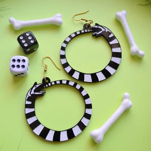 Acrylic Sand Worms Beetlejuice Inspired Halloween Spooky Creepy Statement Hoop Earrings