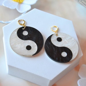 Acryl Yin Yang Retro 90s Groovy Y2K Marmorierte Hippie Statement Ohrringe