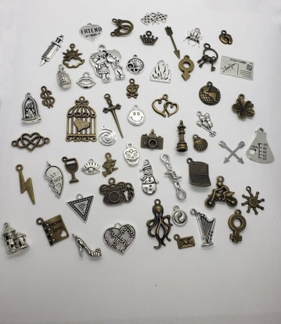 56 Breloques Divinatoires Spécial Amour Mixte