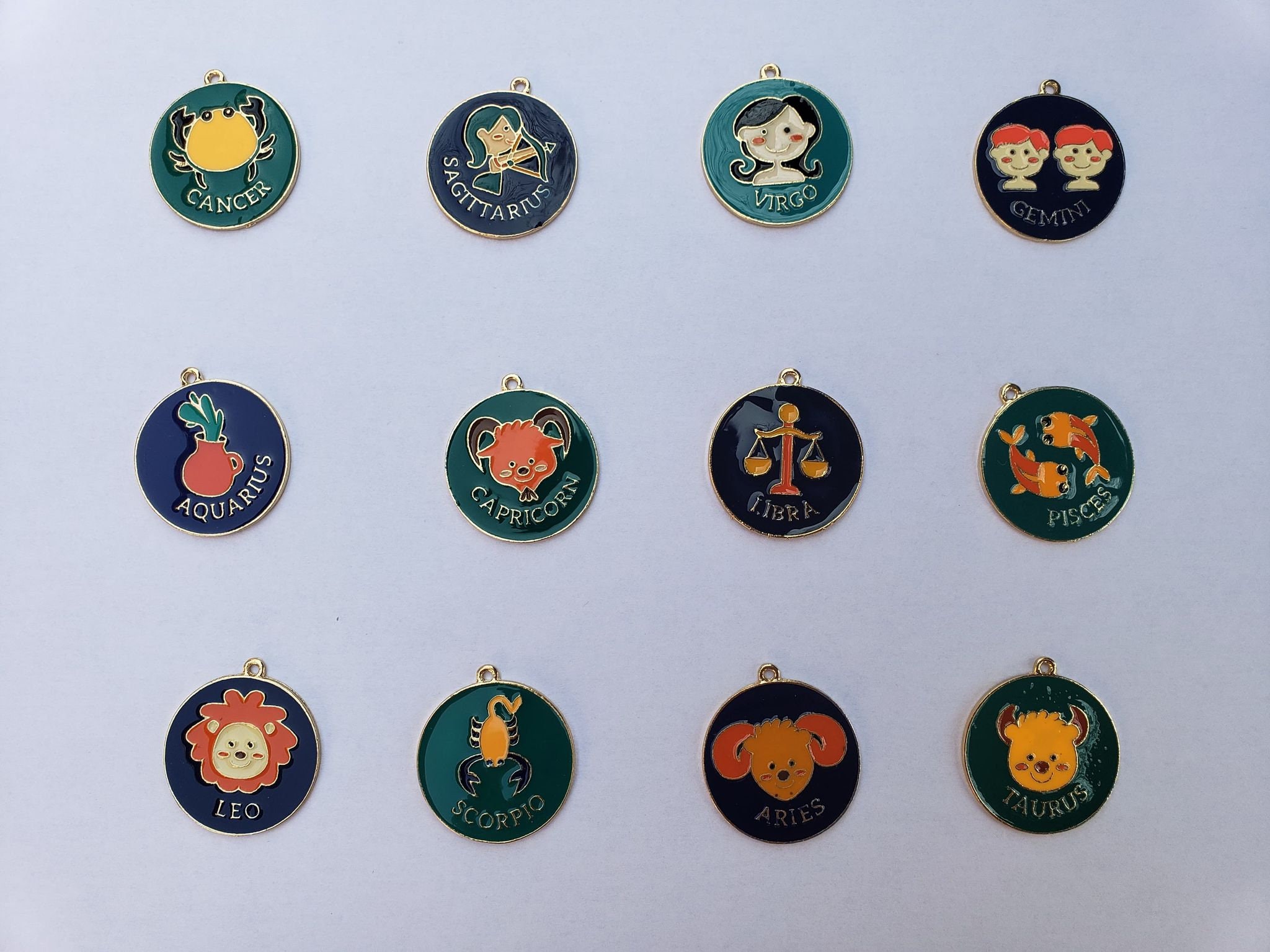 12 Pcs Breloques Signes Astrologiques Couleurs