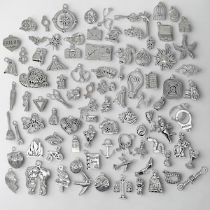 100 Divination Charms: Silver General