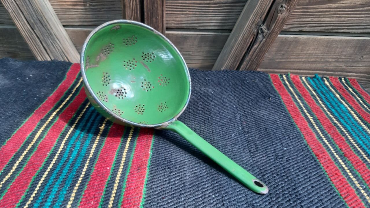 Vintage Enamel Colander Green Enamel Big Strainer Old Sieve Etsy