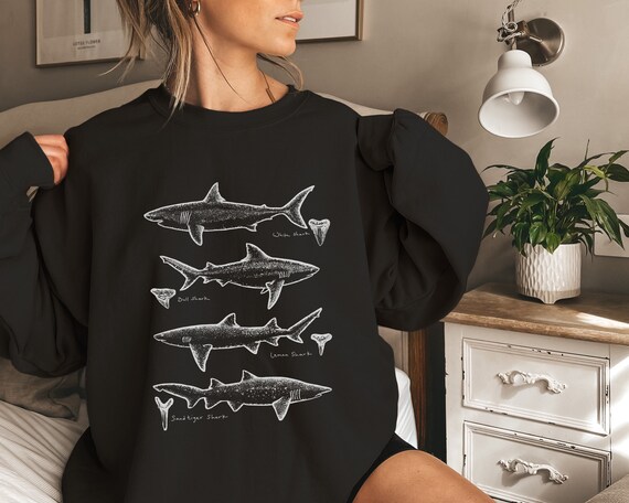 Shark Sweatshirt, Beach sweatshirt, Ocean lovers Sweatshirt, Gift for shark lovers, ocean beach sweatshirt, beach pullover, shark species