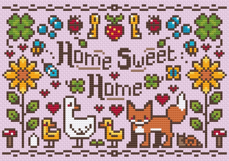 Pode incluir: Padr&atilde;o de ponto cruz com fundo rosa com o texto "Home Sweet Home" rodeado de v&aacute;rias imagens, incluindo girass&oacute;is, joaninhas, borboletas, cora&ccedil;&otilde;es, um ganso, uma raposa e pintinhos.