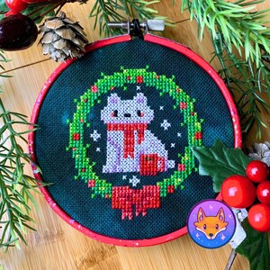 Snöig isbjörn - Julgransprydnad Korsstygnsmönster bild 2