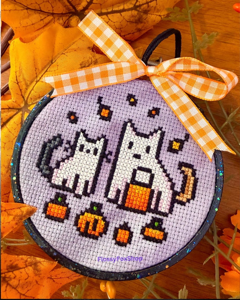 Friandises d'Halloween - Modèle de point de croix fantôme douillet image 1