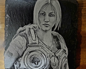 Gears of War - Anya Stroud lasergraverad skifferunderlägg