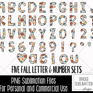Pu&ograve; includere: Un set di lettere e numeri autunnali con un design a patchwork che presenta foglie autunnali in tonalit&agrave; di arancione, marrone e verde acqua. Le lettere e i numeri sono contornati di nero e hanno un aspetto cucito. Il testo "FIVE FALL LETTER & NUMBER SETS" &egrave; nella parte inferiore dell'immagine.