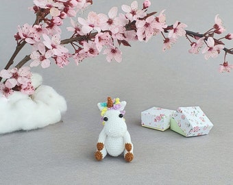 Unicorn miniature 5 cm, Little tiny animals, Mini unicorn gift, Blythe doll friend