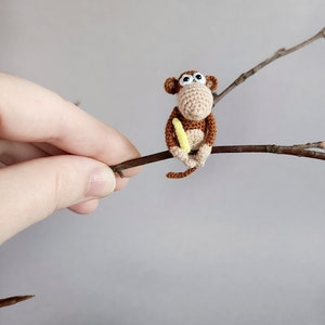 Crochet Miniature Monkey: Tiny Stuffed Animal Toy (4cm)