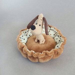 Crochet Dog Figurine: Mini Cheerful Puppy, Dog Lover Gift (5cm)