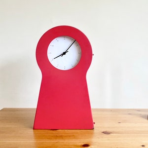 PLUTTIS Wall clock, low-voltage/red, 11 - IKEA