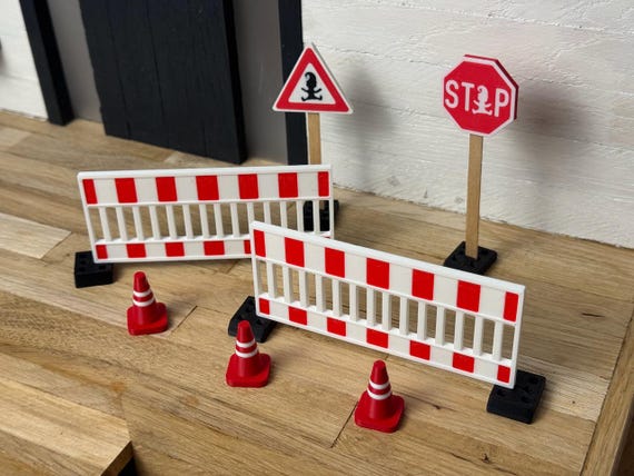 Wichtel Baustelle (Leitbarke, Stopschild, Achtungschild, Pylone) - Wichtel | Fee | Dekoration | Miniverse | Wichtelzubehör