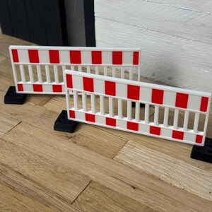 Gnome Construction Site (Guidepost, Stop Sign, Warning Sign, Pylons) - Gnome | Fairy | Decoration | Miniverse | Gnome Accessories 2 x Leitbarke