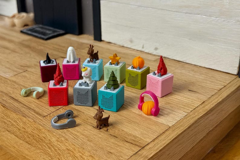 Gnome Headphones Miniature | Fanart | Decoration | Gnome Accessories image 2