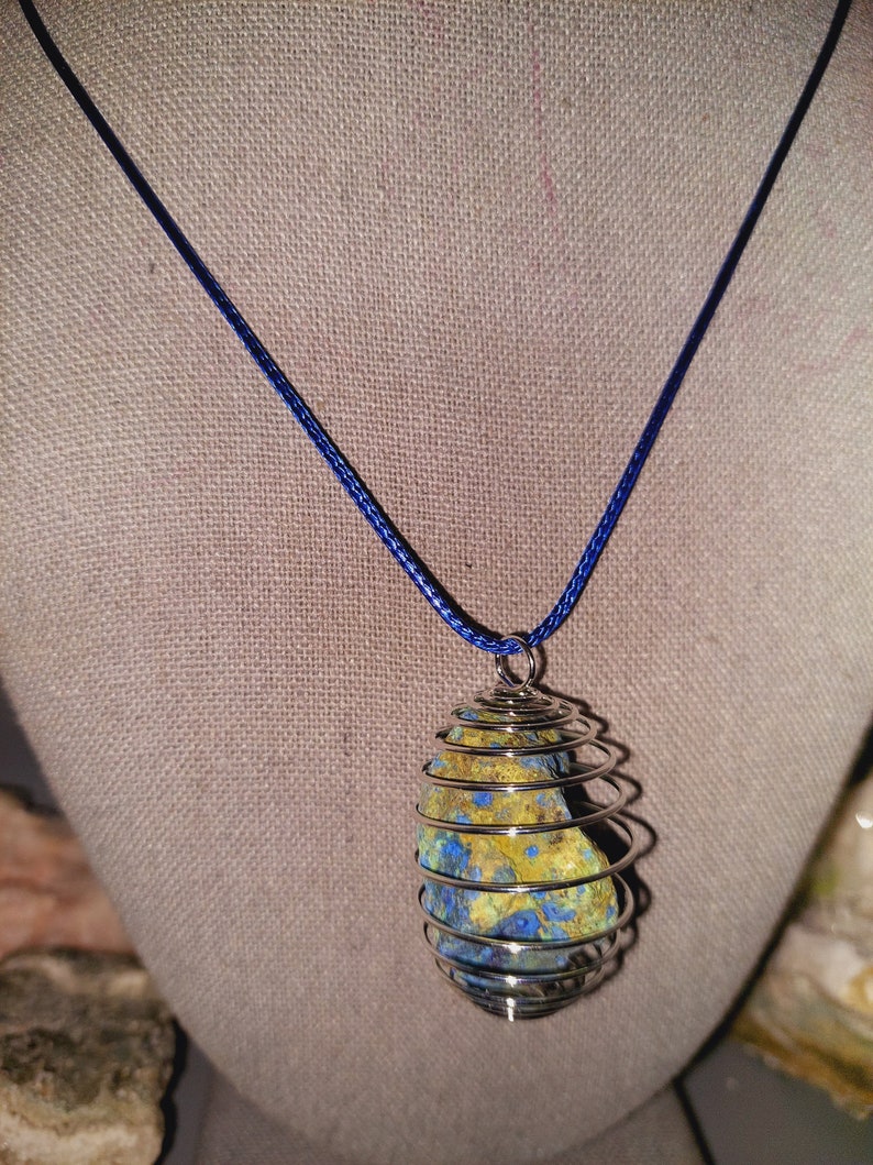 Shattuckite! Raw Shattuckite with Chrysocolla Necklace - Stone of Intuition, Mediumship, Telepathy and Psychic Abilities! higher knowledge! Cord Necklace
