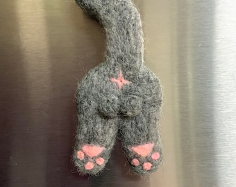 Needle Felted Cat Butt Magnet: Funny Tabby Cat Decor
