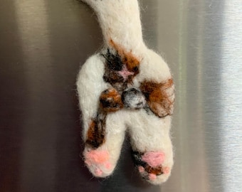 Needle Felted Cat Butt Magnet: Funny Novelty Home Decor