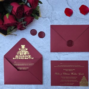 Invito elegante bordeaux e oro con sigillo in cera e illustrazione della location – nozze o compleanno
