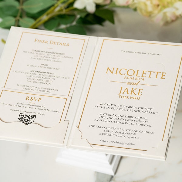 Exklusive Hardcover-Hochzeitseinladung mit Goldfolien-Prägung, eleganter elfenbeinfarbener Einlage & Antwort-Tasche - personalisierte Hochzeitseinladung