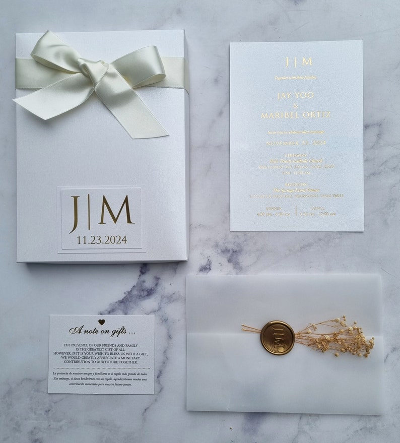 Luxury Wedding Invitation With Customizable White Pearl Box, Gold Foil