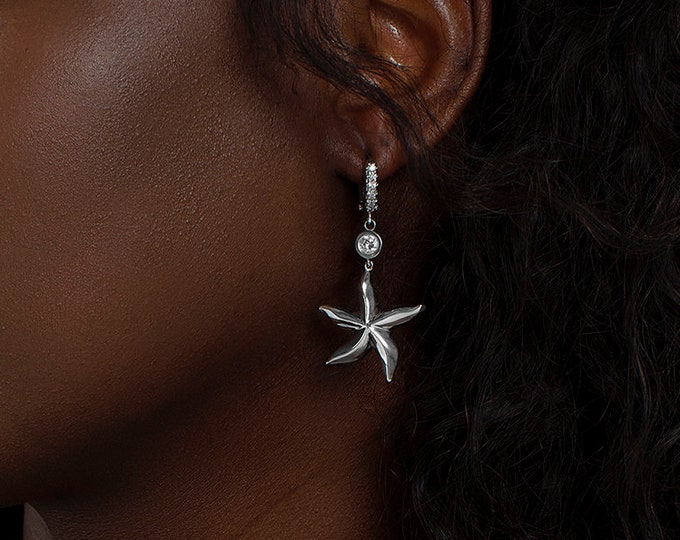 Starfish huggie hoops silver starfish earrings sea star huggie earrings with starfish jewelry for beach lover mother’s day gift for mom