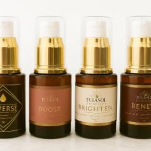 REVERSE Face Serum– All-in-One Natural Cleanser, Toner & Moisturizer for Radiant, Youthful Skin | TULASOL Botanicals. afbeelding 2