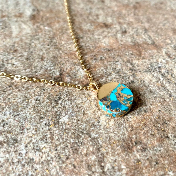 Venice Turquoise Disc Necklace, Gold.