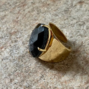 Luxe Faceted Onyx Ring, Gold.