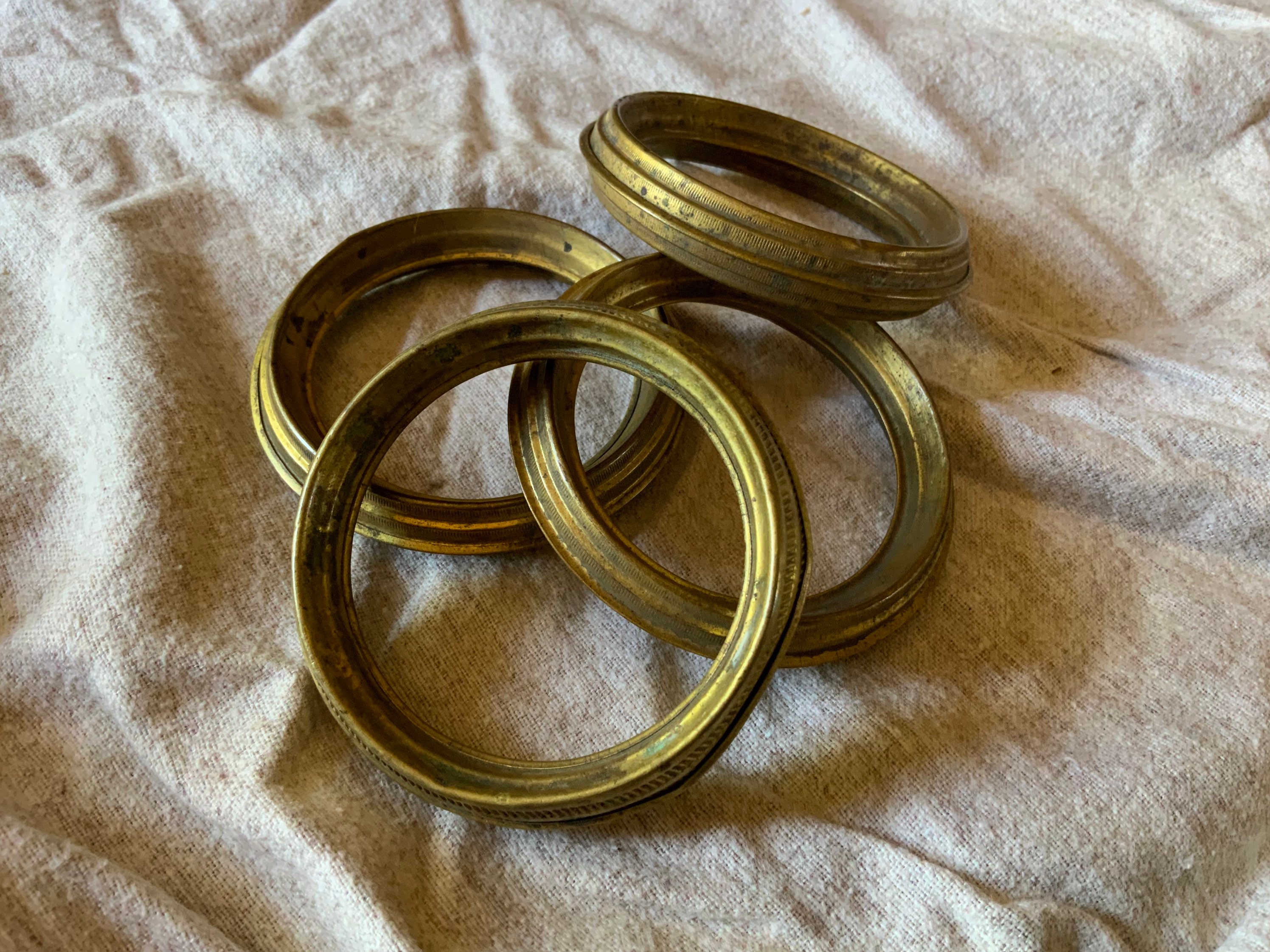 1 1/2 Metal O Rings Non Welded - Antique Brass - (O-RING ORG-128)