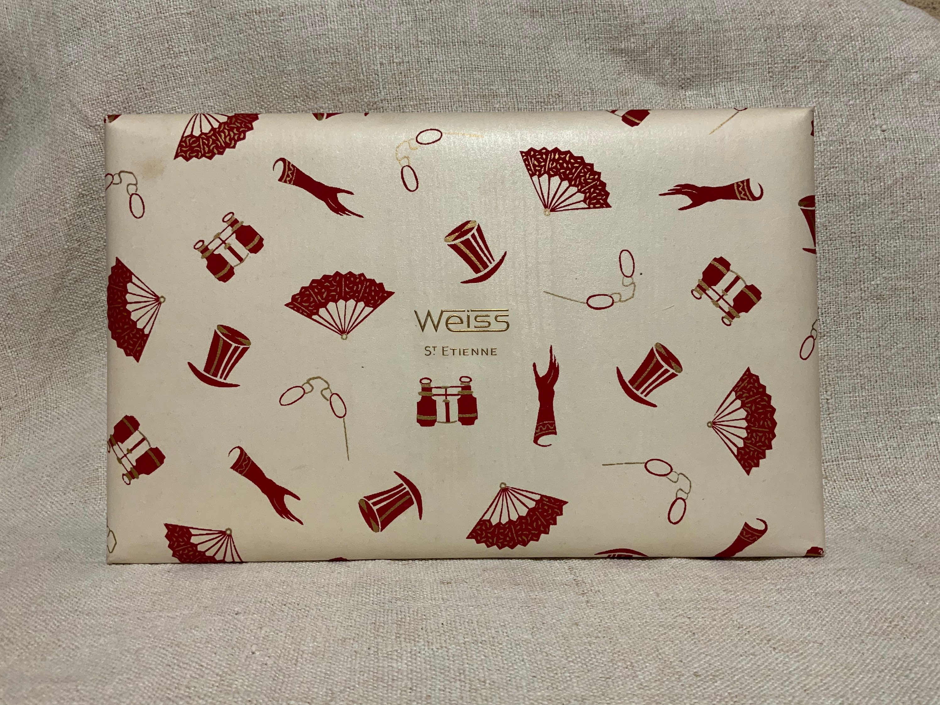 Weiss St Etienne Vintage Français Boîte de Chocolat Satiné avec Des Motifs Soirée Rouge/Cravate Noir