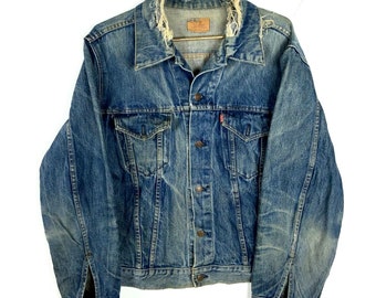 Vintage Levi’s Denim Jean Jacket Size 48 Blue Distressed 75505-217 Type 3 80s