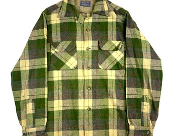 Vintage Pendleton Wool Button Up Shirt Size Medium Plaid Long Sleeve