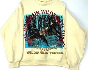 Vintage Wolf Mountain Wilderness Birds Sweatshirt Crewneck Medium Yellow Usa
