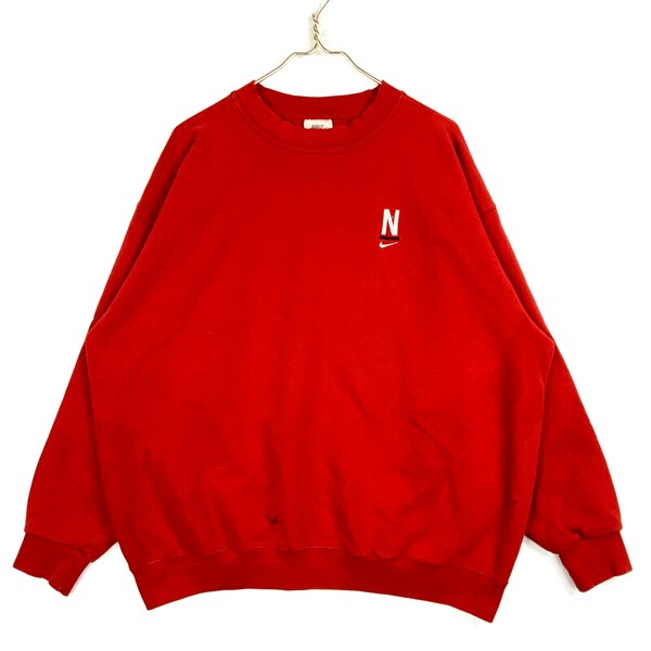 embroidered nike sweatshirt vintage