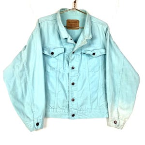 Vintage Levis Denim Jean Jacket Size Medium Blue Button Up Long Sleeve