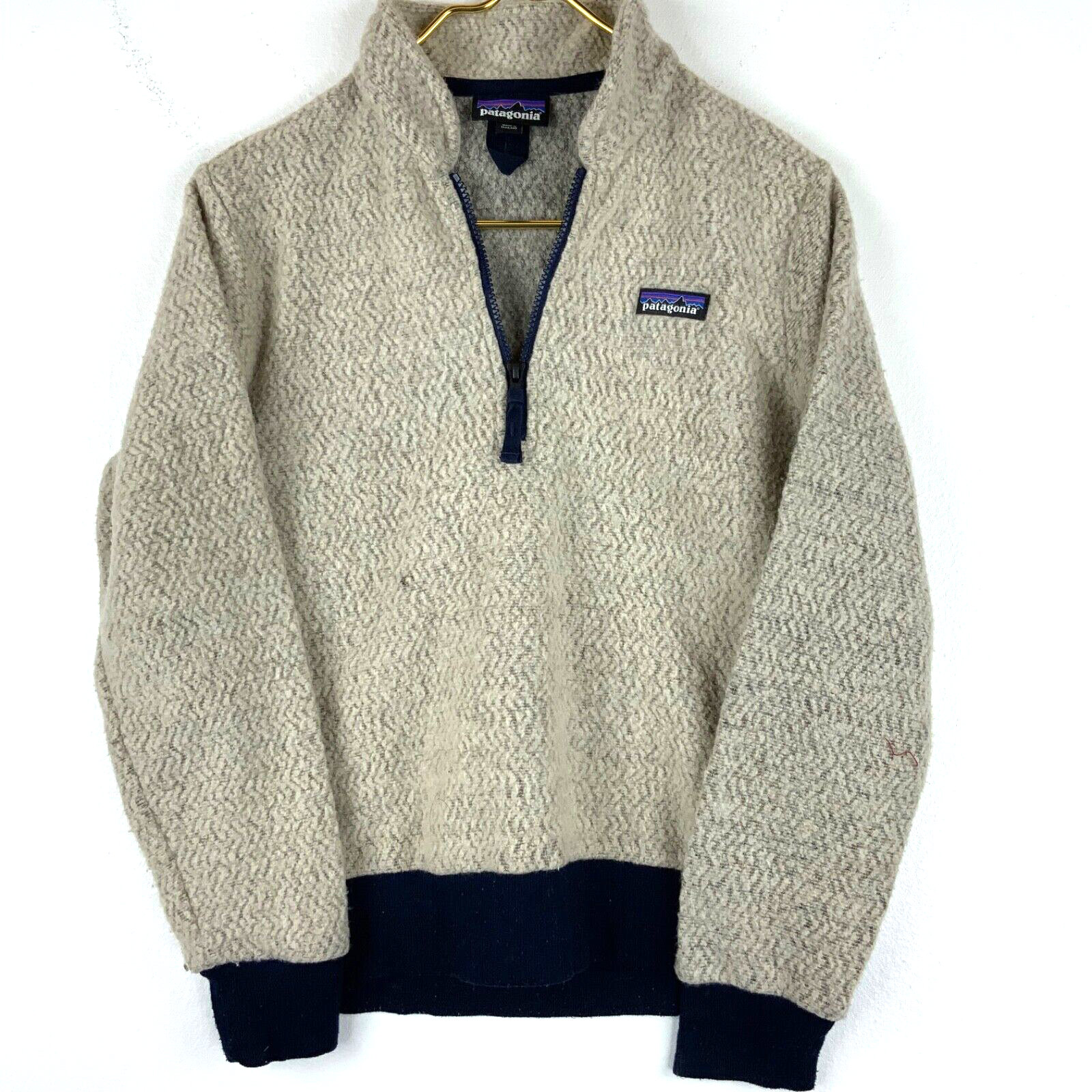 Patagonia women's woolyester pullover 2025