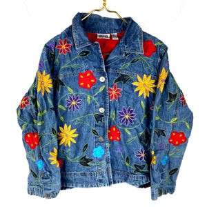 Vintage Chico’s Design Women&#39;s Denim Jean Jacket Size 2 Blue Embroidered Floral