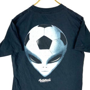 Vintage Fußball Alien T-Shirt Klein Schwarz Single Stitch 1995 Big Ball Sport 90er Jahre