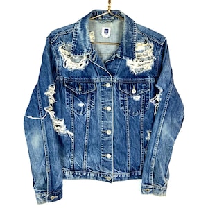 The Gap Women&#39;s Denim Jean Trucker Jacket Large Blue Distressed